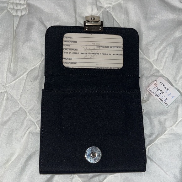 3/$15 Black G Nylon Wallet - Picture 3 of 6